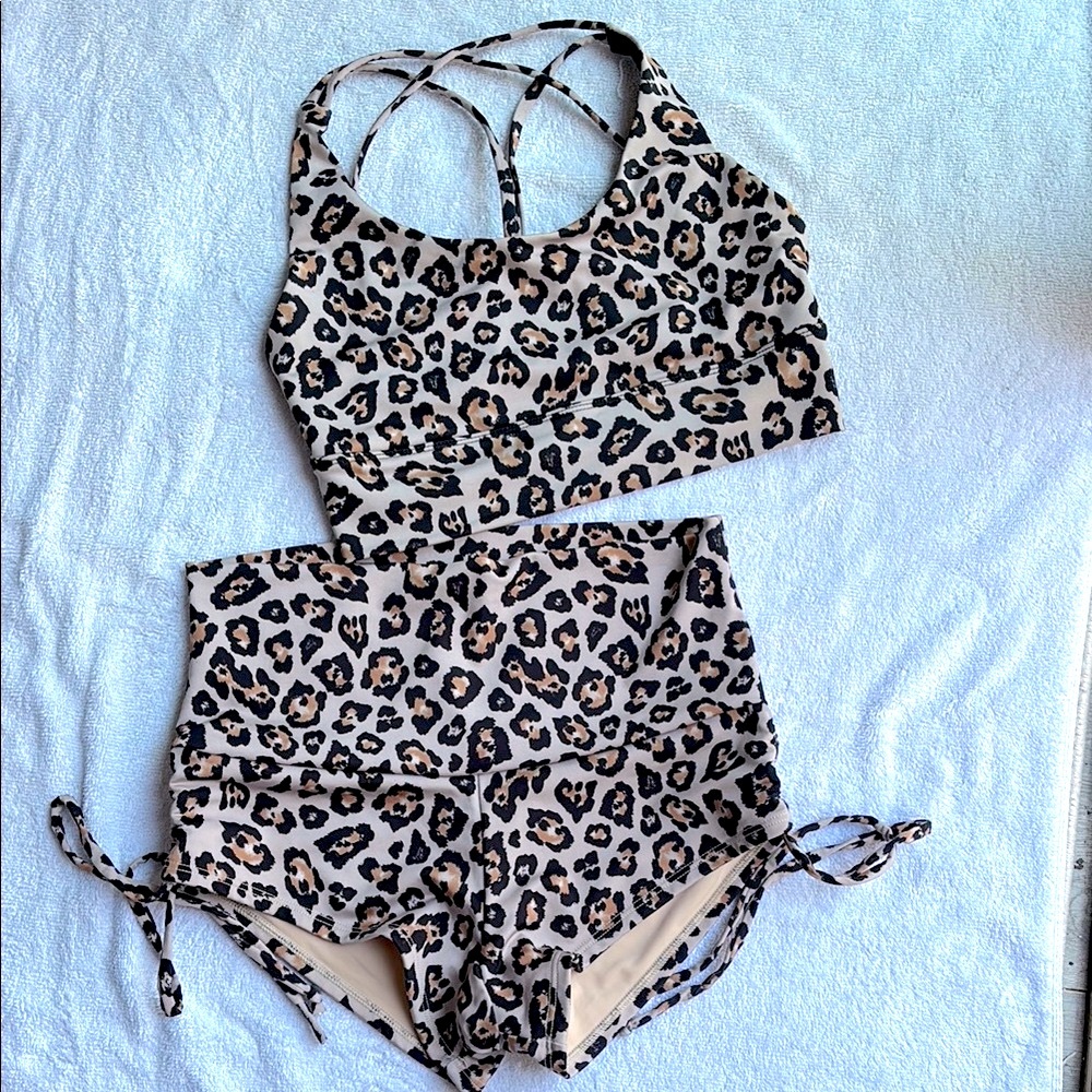 Onzie Leopard Print  Set ML
